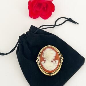FREE SHIPPING!!! ESTEE LAUDER Vintage Cameo Solid Perfume Compact 1960s